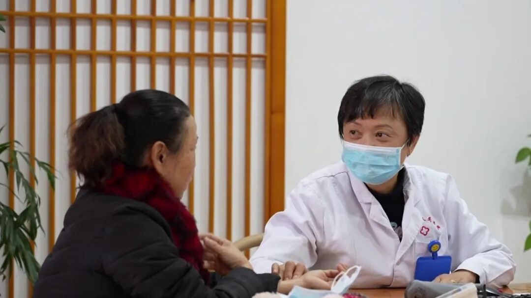 新疆阿克蘇市 順應時節“冬藏”養生，中醫調理受市民青睞